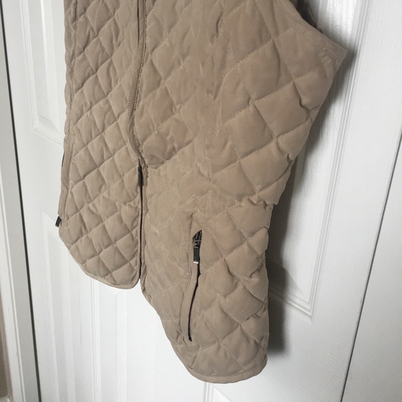 ❌ SOLD ON MERCARI ❌ - Picture 3 of 8